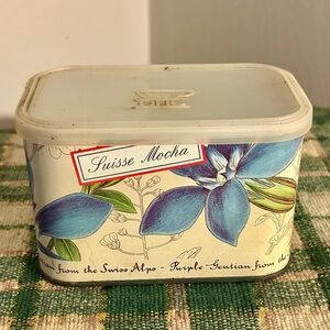 😉Bundle Days😉Vintage General Foods International Coffees Suisse Mocha Tin Floral
